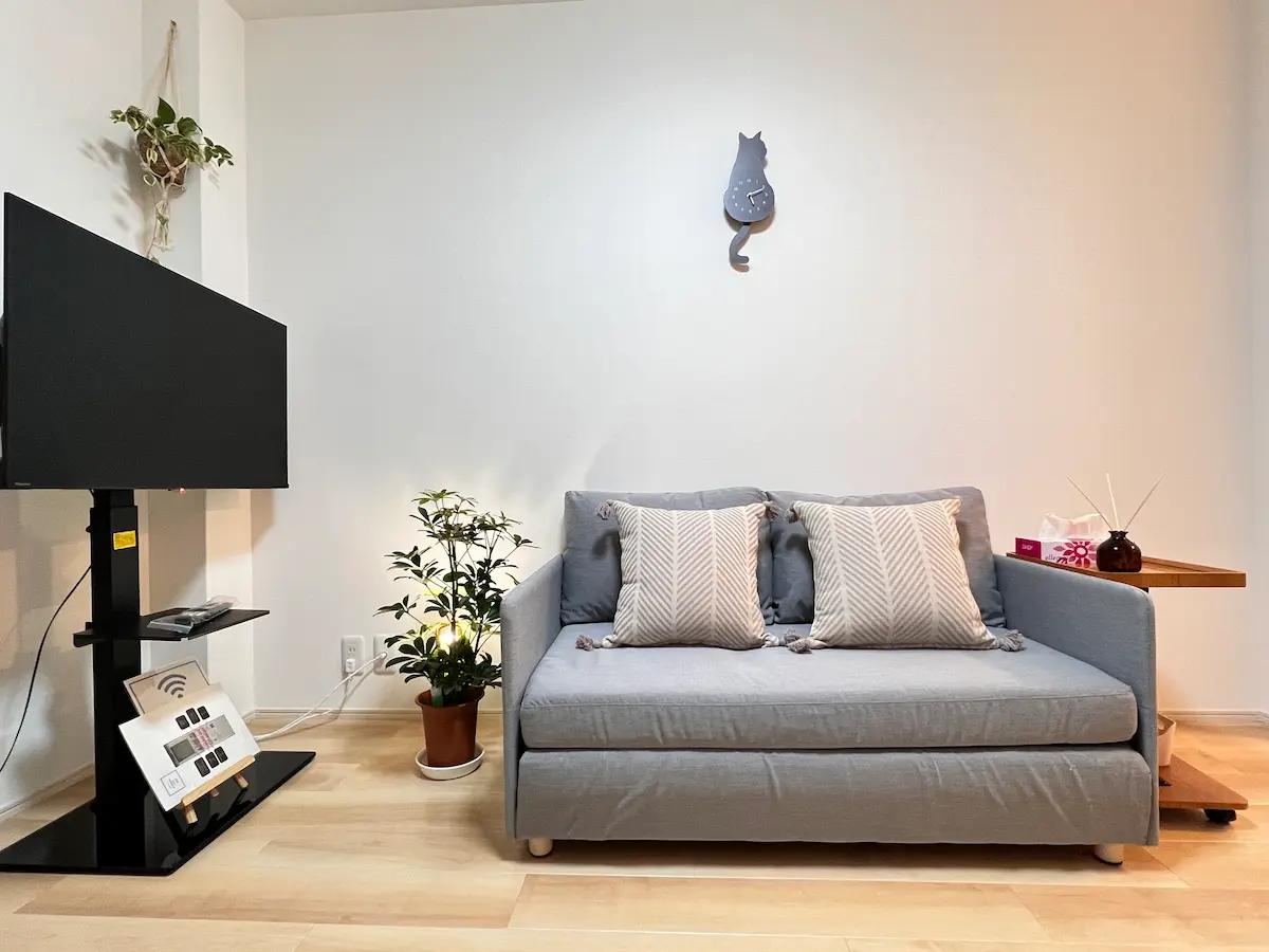 大阪城民泊2階ダブルベッドのベッドルーム